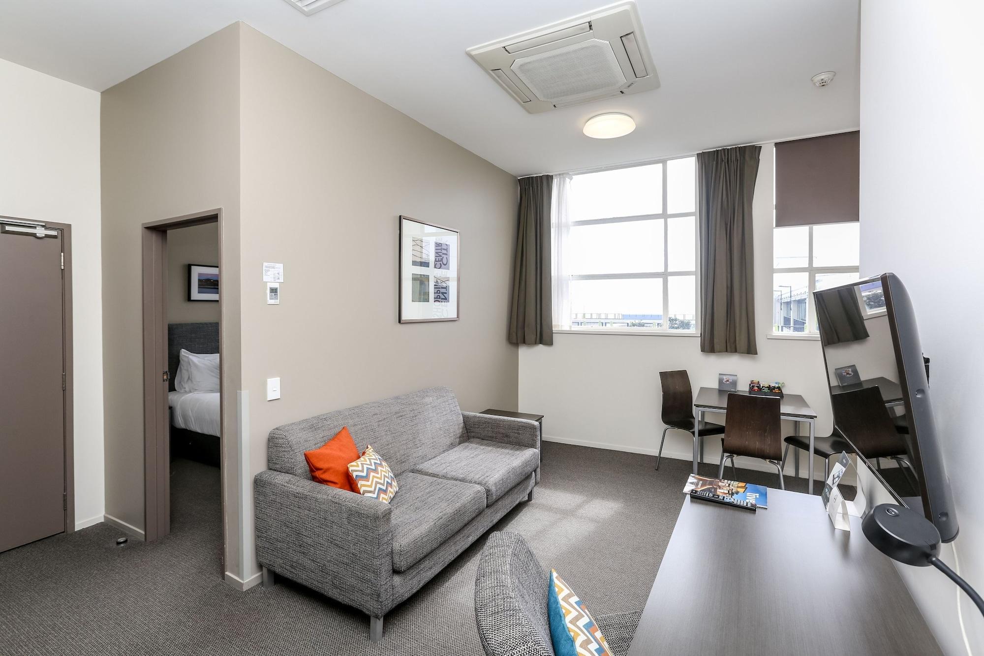 Quest New Plymouth Apartment Hotel Exterior photo